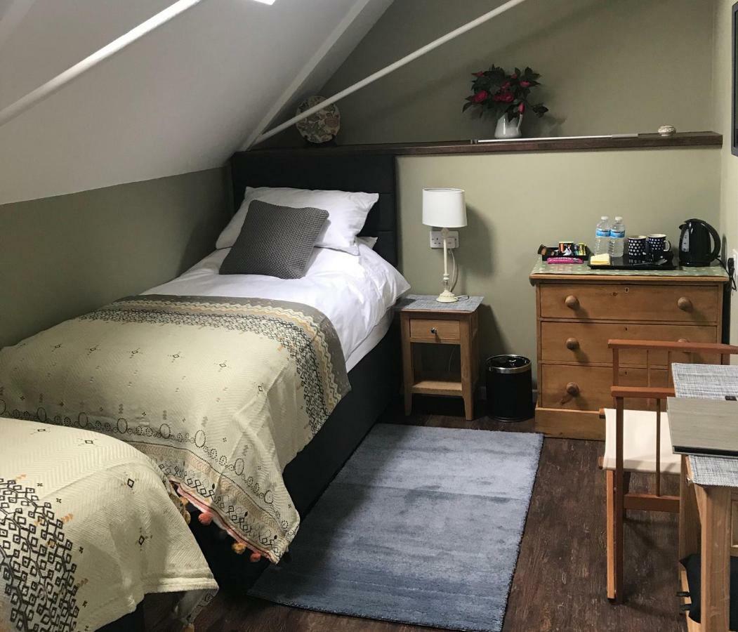 홀트휘슬 The Old School House B&B 외부 사진