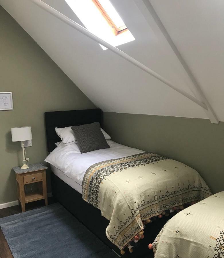 홀트휘슬 The Old School House B&B 외부 사진